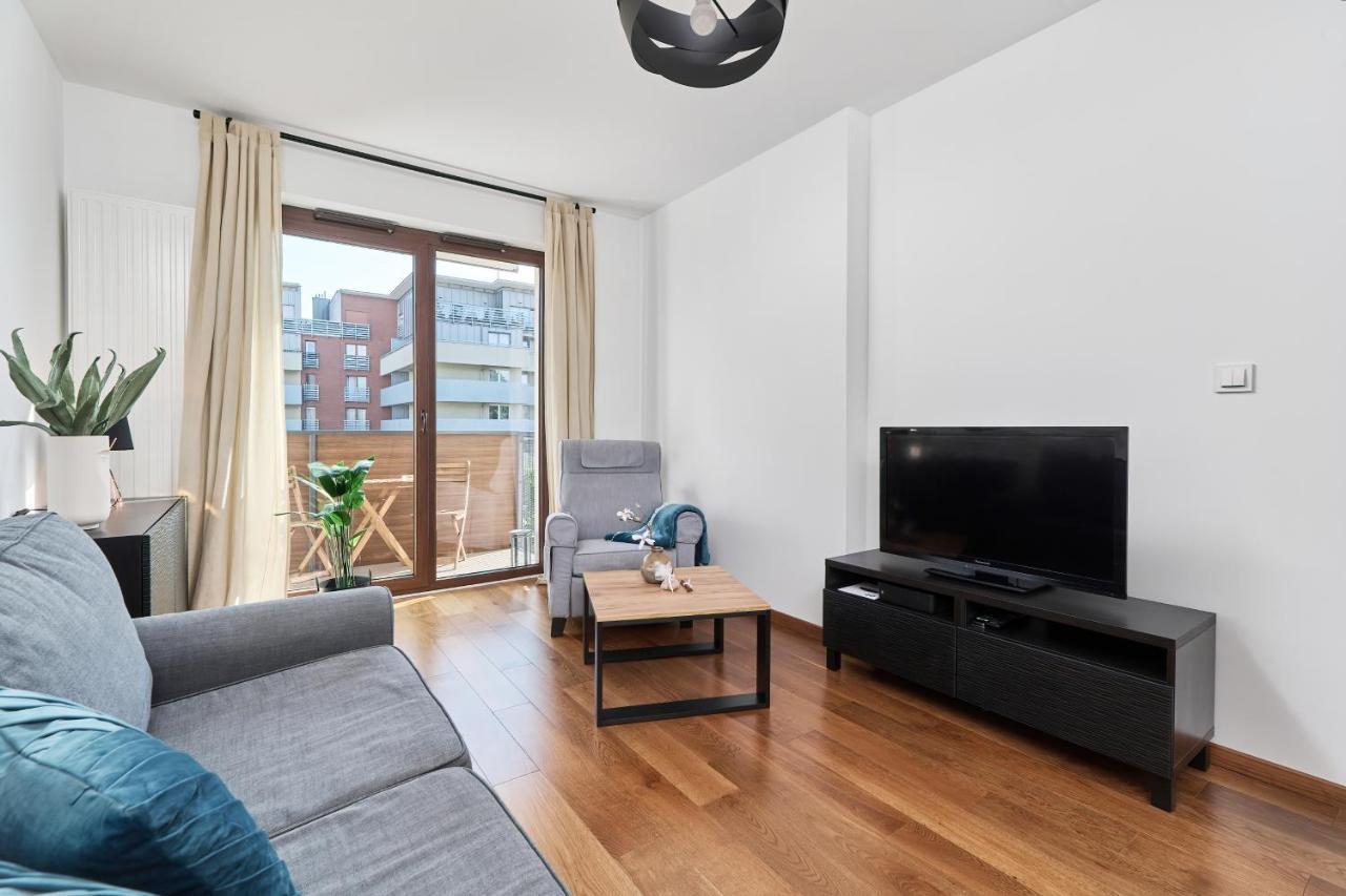 Nowa Teczowa Apartments Promenada Staromiejska By Noclegi Renters ヴロツワフ エクステリア 写真
