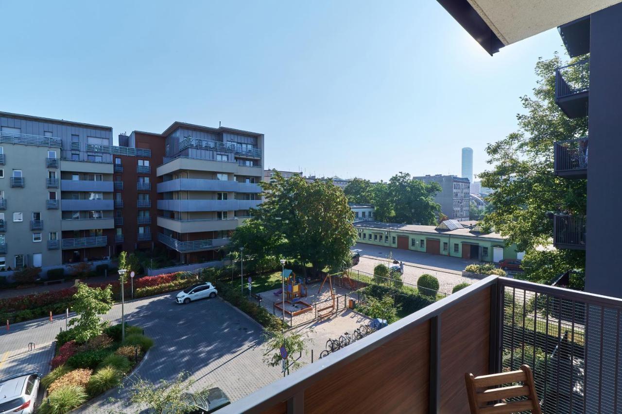 Nowa Teczowa Apartments Promenada Staromiejska By Noclegi Renters ヴロツワフ エクステリア 写真